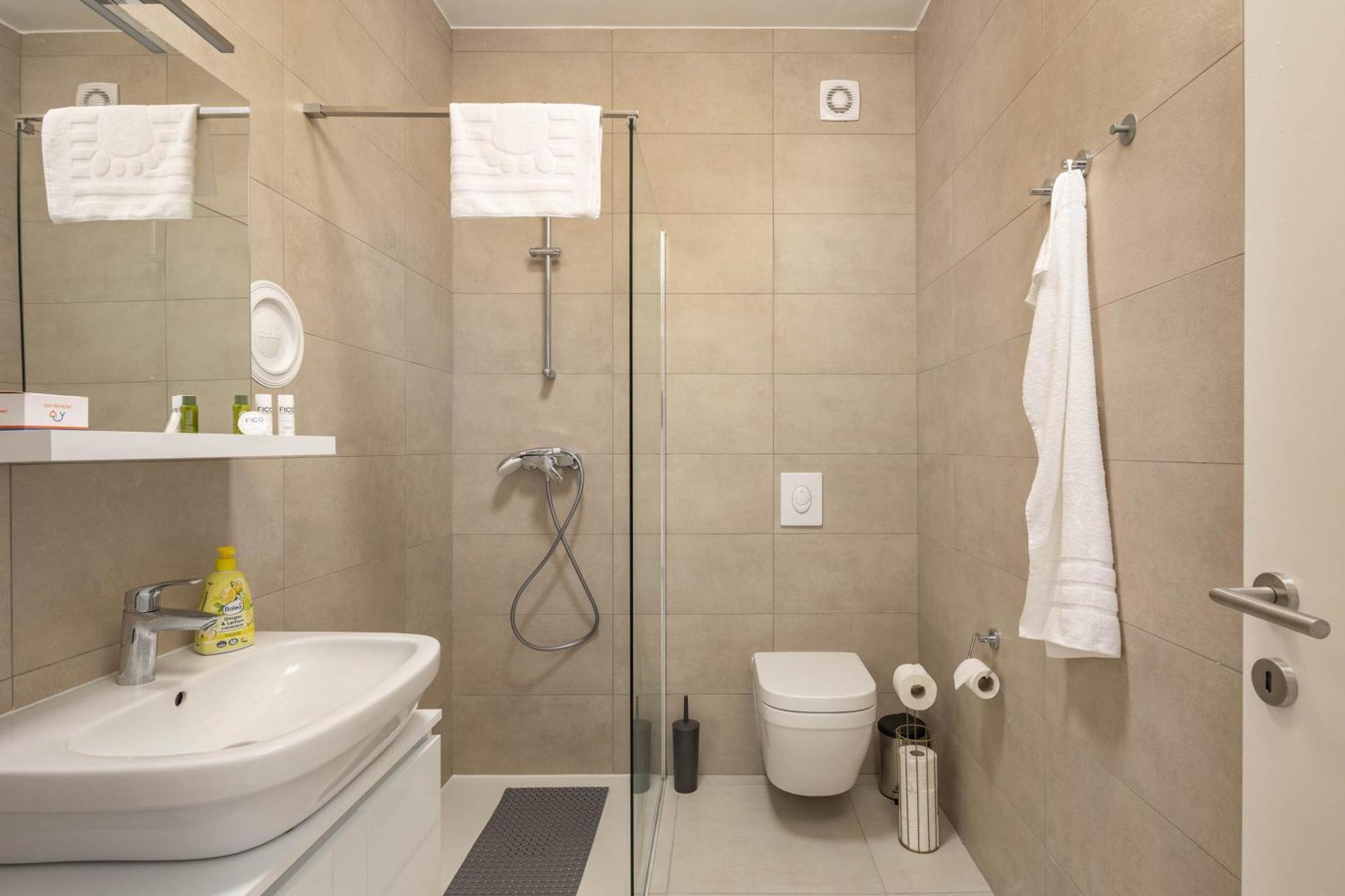 Seafront Villa Andrijana - Happy Rentals Plomin Ngoại thất bức ảnh
